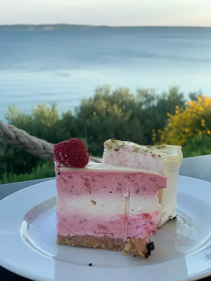 Vila Stosic Cake